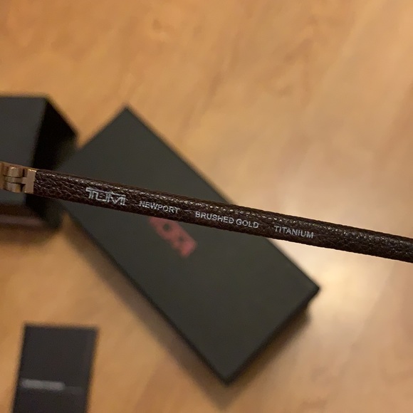 Tumi Newport Polarized Sunglasses Zeiss Lenses - Picture 8 of 10